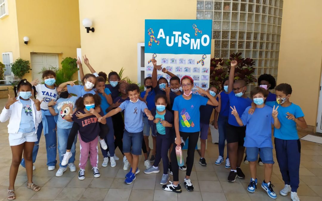 A EPL vestiu-se de azul para fechar o mês de Consciencialização do Autismo