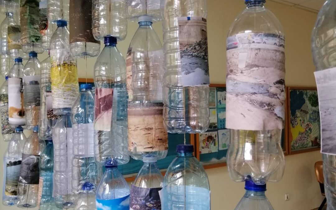 Exposição fotográfica “Olhar Crítico: Alunos da EPL Revelam a Poluição da Água”