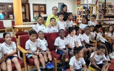 A Família vem à Biblioteca Escolar Alda Lara