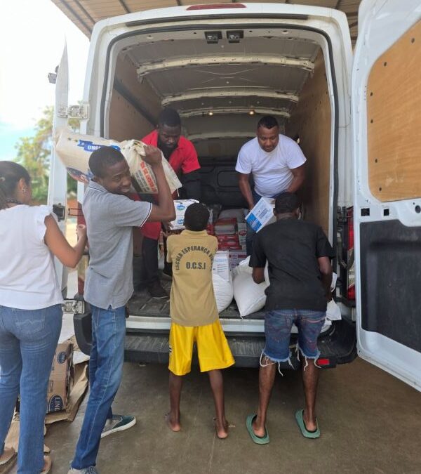 EPL promoveu Feira de Natal solidária em apoio a instituições sociais