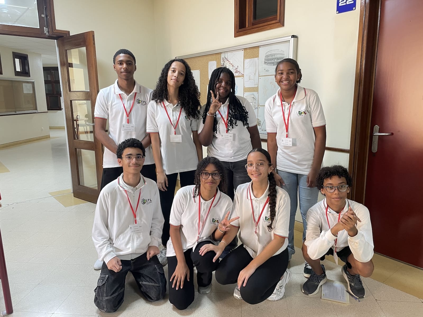 Elementos do Clube de Jornalismo e Comunicação da Escola Portuguesa de Luanda (2025/2026).