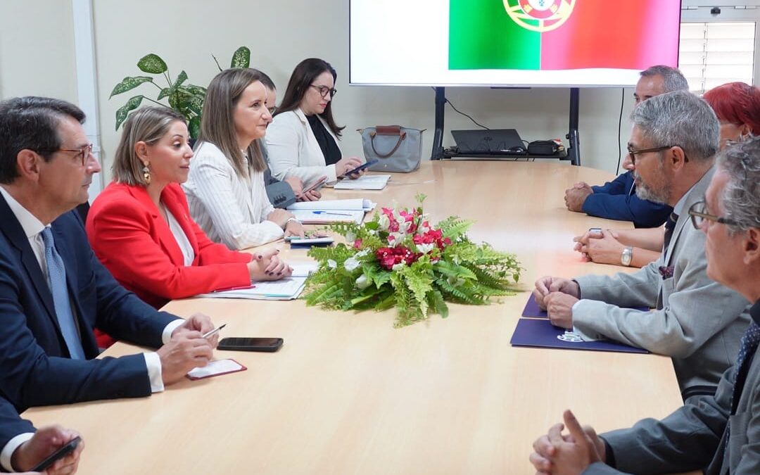 EPL recebe visita da Secretária de Estado dos Negócios Estrangeiros e da Presidente do Instituto Camões